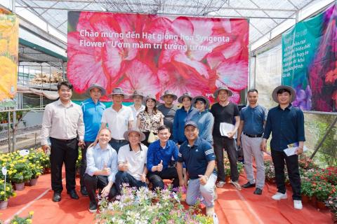 syngenta_flowers_apac_-_viet_nam_flowers_show_-_entire_team.jpg